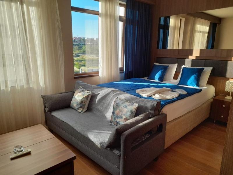Falcon Palas Otel Istanbul Exteriör bild